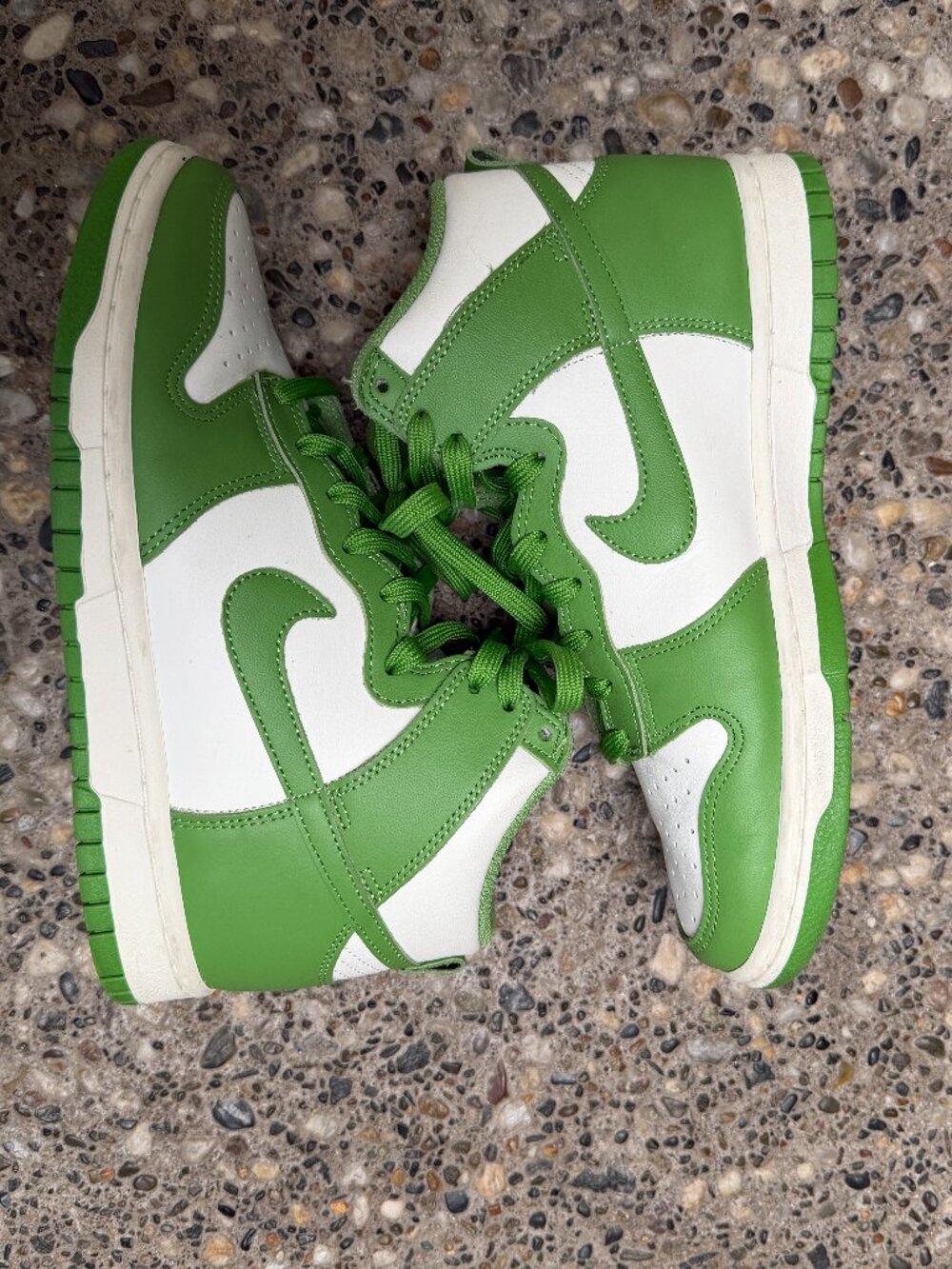 Nike Dunk High Chlorophyll Green Sail Sneakers Women’s 8 DD1869-300